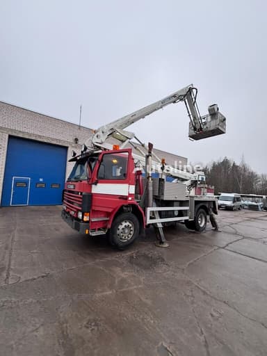 Plataforma hidráulica de rescate Scania 1988 con escalera aérea