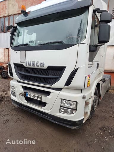 Tractor camión IVECO Stralis 2013 con 966000 km
