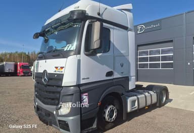 Tractor camión Mercedes-Benz Actros 1845 de 2017 con alto kilometraje