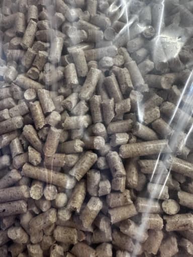 Laadukkaat 15kg kotimaiset puupelletit saatavilla