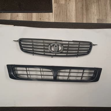 Rejillas delanteras nuevas para Toyota Corolla y Carina