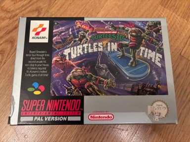 Teenage Mutant Hero Turtles IV: Turtles in Time SNES-peli laatikossa