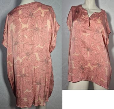 Soya Concept blouse with 125 cm waist and length 69 cm