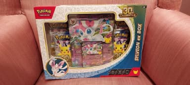Pokémon SYLVEON ex 30th Celebration Box zum Verkauf