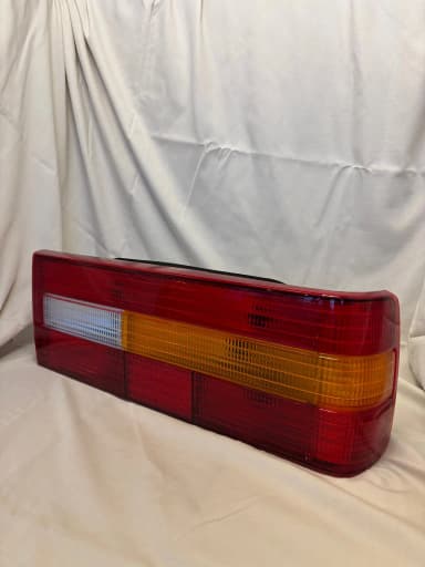 Luces traseras Volvo 760 de 1990 en perfecto estado