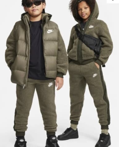 Nike grüne Hose in Größe 158-170 für Kinder