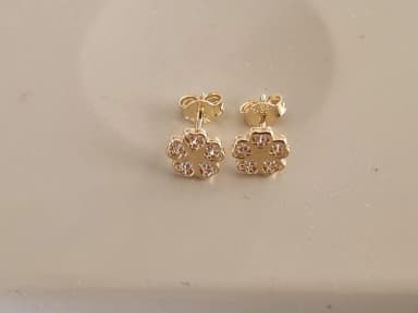 Pair of genuine 18K gold earrings with white cubic zirconia