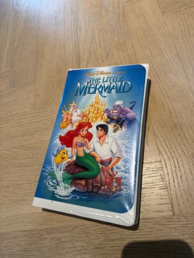 Disney Pieni merenneito VHS 1989 USA Diamond Edition kielletty versio