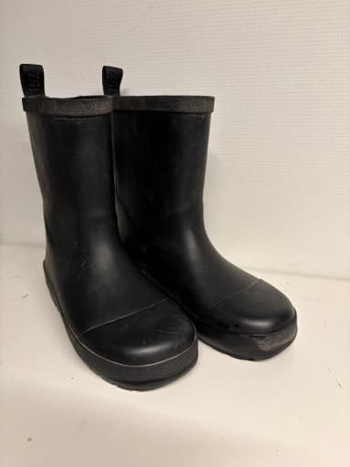 Black rubber boots size 30/31