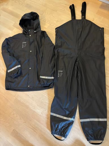 Waterproof suit size 170/176 with lining