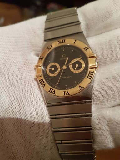 Omega Constellation Quarzuhr bei Auktion in Schweden