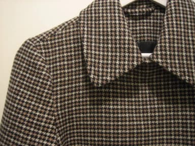 & Other Stories kurze Wolljacke mit Hahnentrittmuster