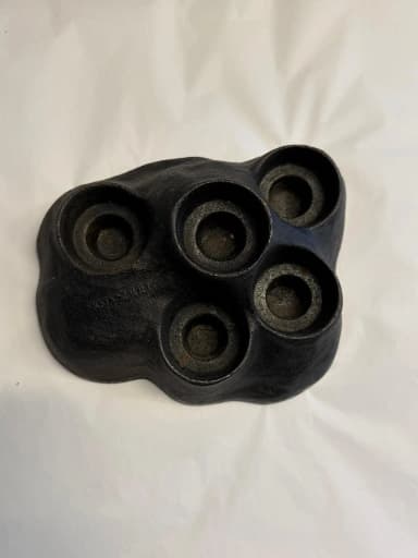 Kerzenhalter aus Gusseisen von Skeppshult