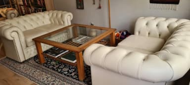 Chesterfield Sessel aus weißem Leder