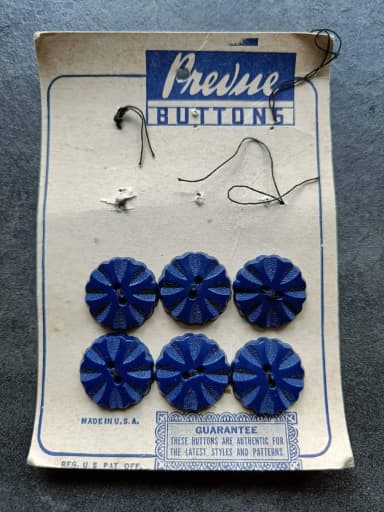 6 sinistä vintage-nappia, 19 mm, Prevue USA