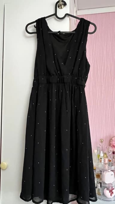 Schwarzes Minikleid zu verkaufen