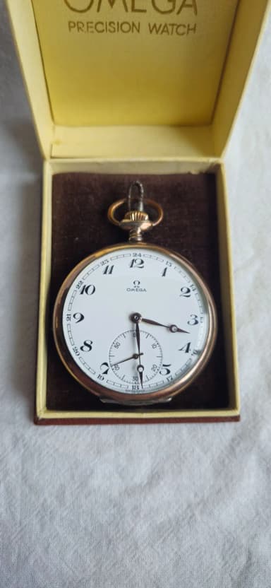 Vintage Omega taskukello alkuperäislaatikolla, Swiss Made