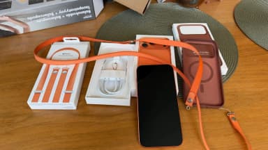 iPhone 17 Pro Max 1TB Cosmic Orange mit 100% Batteriezustand