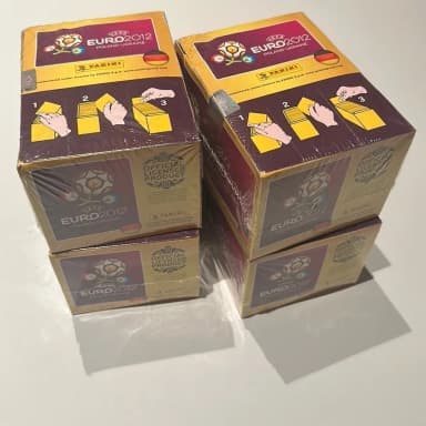 Cuatro cajas booster Panini UEFA Euro 2012 sin abrir