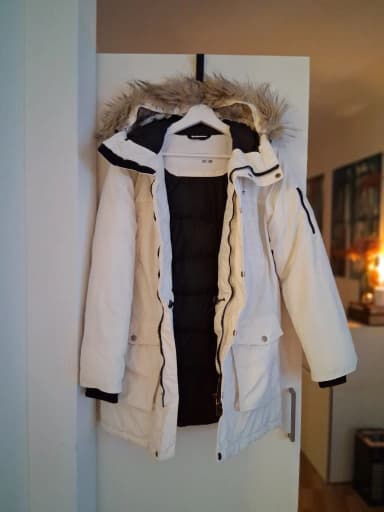 Everest weiße Winterjacke Größe S mit Daunenfüllung