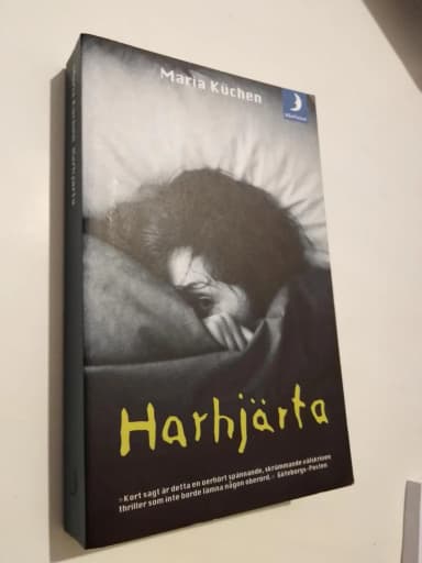 Libros de bolsillo Harhjärta Maria Küchen Fine plus