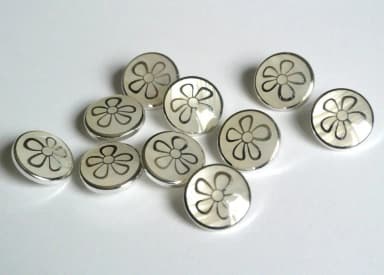 Set of 10 buttons, 15 mm diameter