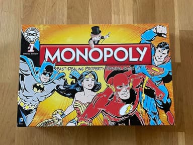 Juego de mesa Monopoly edición DC Comics disponible