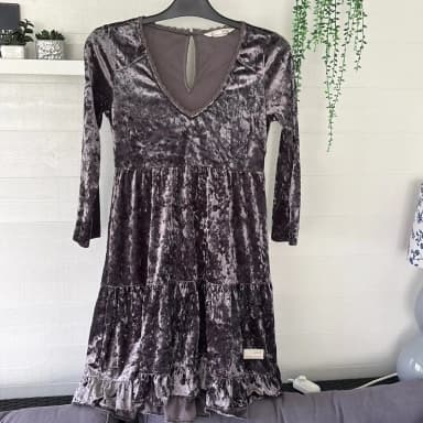 Vestido morado de terciopelo Odd Molly talla 0