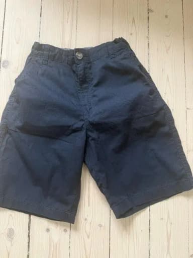 H&M dark blue shorts size 152