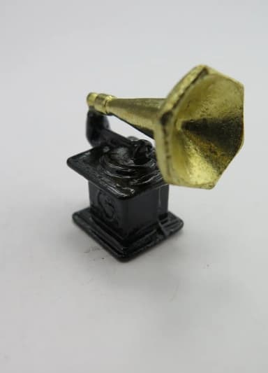 Miniaturgrammophon zu verkaufen