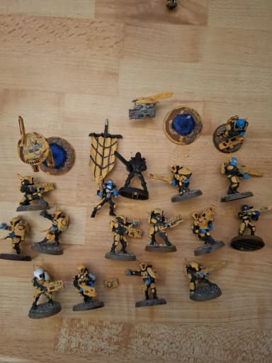 Figuras Warhammer 40k Tau Empire en venta