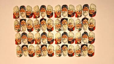 One card featuring smaller gnome faces