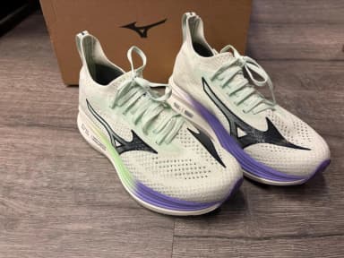 Mizuno Neo Zen Laufschuhe Größe 38,5 zum reduzierten Preis