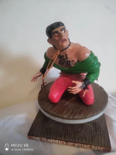 Aurora Plastics Corp 1963 Hunchback of Notre Dame figure