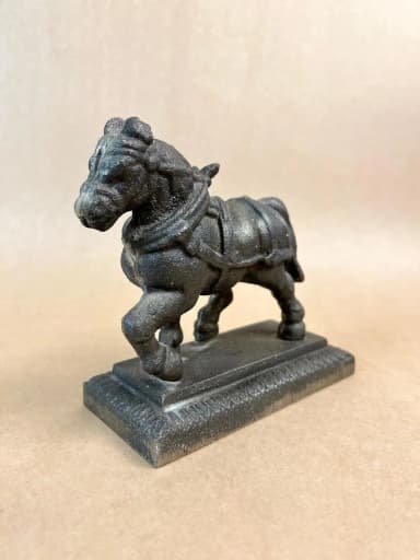 Vintage Kockums Arbeitspferd Skulptur aus Gusseisen 1950er