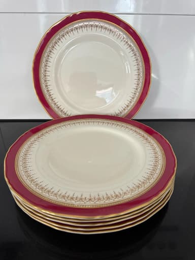 6 platos llanos Royal Worcester Regency en rubí y oro