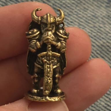 Detailed miniature Viking metal figurine 3 x 1.3 cm
