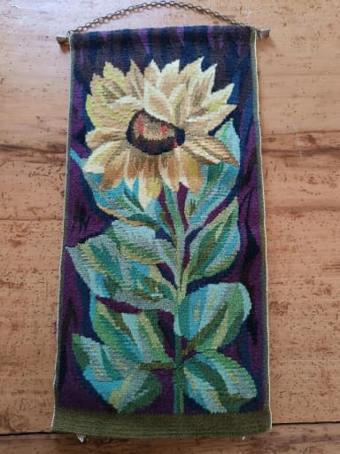 Handgewebter Wandbehang mit Sonnenblumen-Teppich