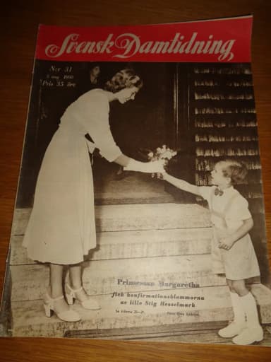 Svensk Damtidning lehti nro 31 vuodelta 1950, kuninkaallista ja muotia