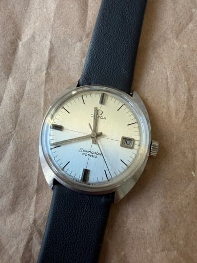 Omega Seamaster Cosmic mekaaninen kello huutokaupassa