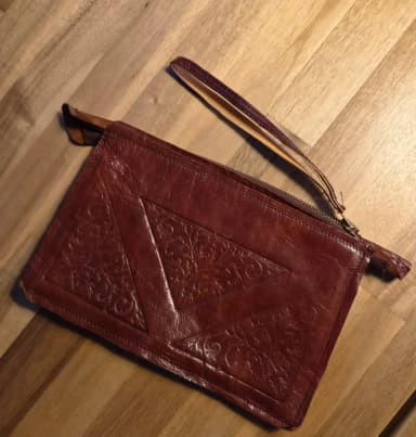 Vintage brown leather clutch bag