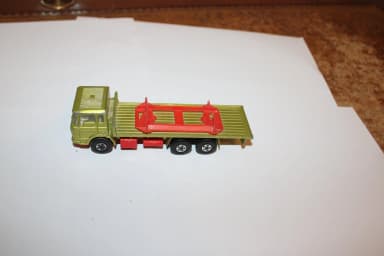 Matchbox Super Kings DAF Building Transporter model car collectible