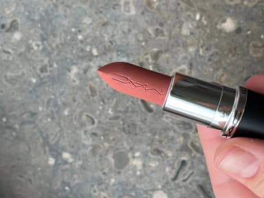 MAC Lippenstift in Warm Teddy Farbe
