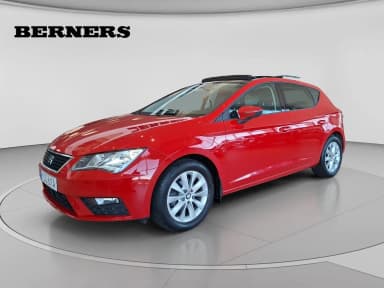Seat Leon 1.0 TSI manual con 115 hp y techo panorámico