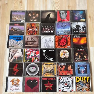 Sammlung von 30 Hardrock- und Metal-CDs zu verkaufen