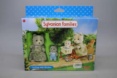 Vintage Sylvanian Families cycling set with mother