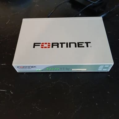Fortinet FortiGate 60C Firewall ab 150 SEK im Auktionsverkauf