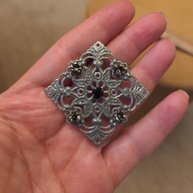 Elegant vintage brooch available