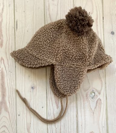 Pile fleece cap with tassels from Minimarket size 46/48
