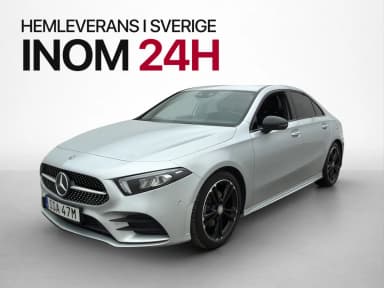 Mercedes-Benz A 200 Sedan AMG Line con pantalla ancha y Night LED